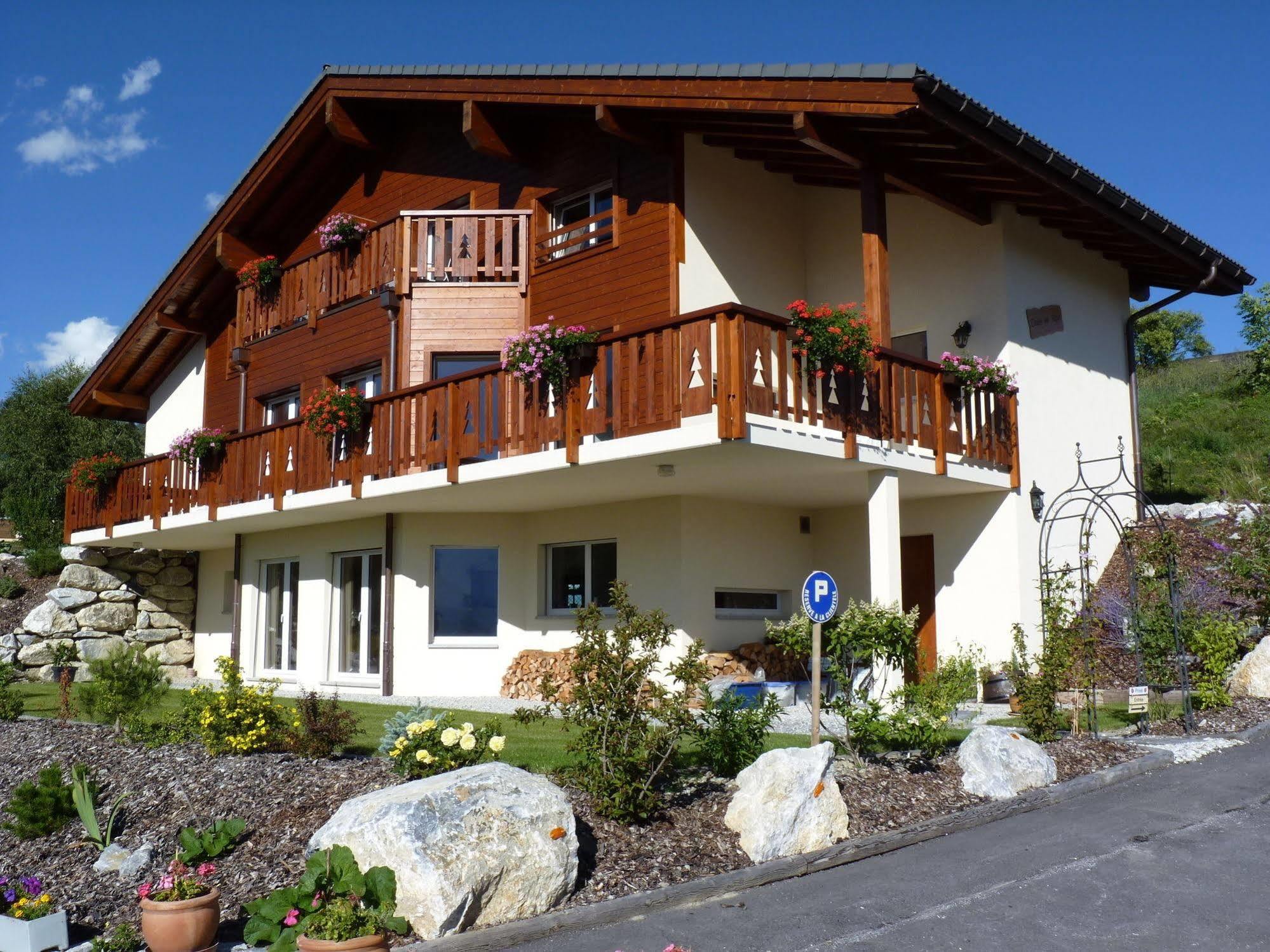 Chalet Des Alpes - Sunset View - Crans-Montana Exterior photo